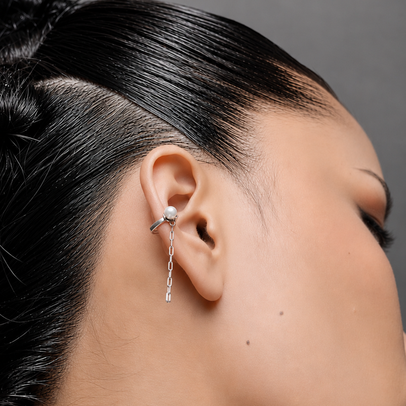 Chain Pearl Earcuff
