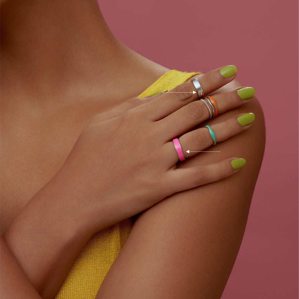The Classic Midi Ring