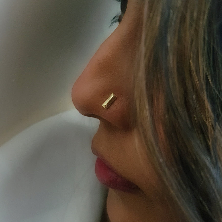 Minimalist Bar Nose Pin