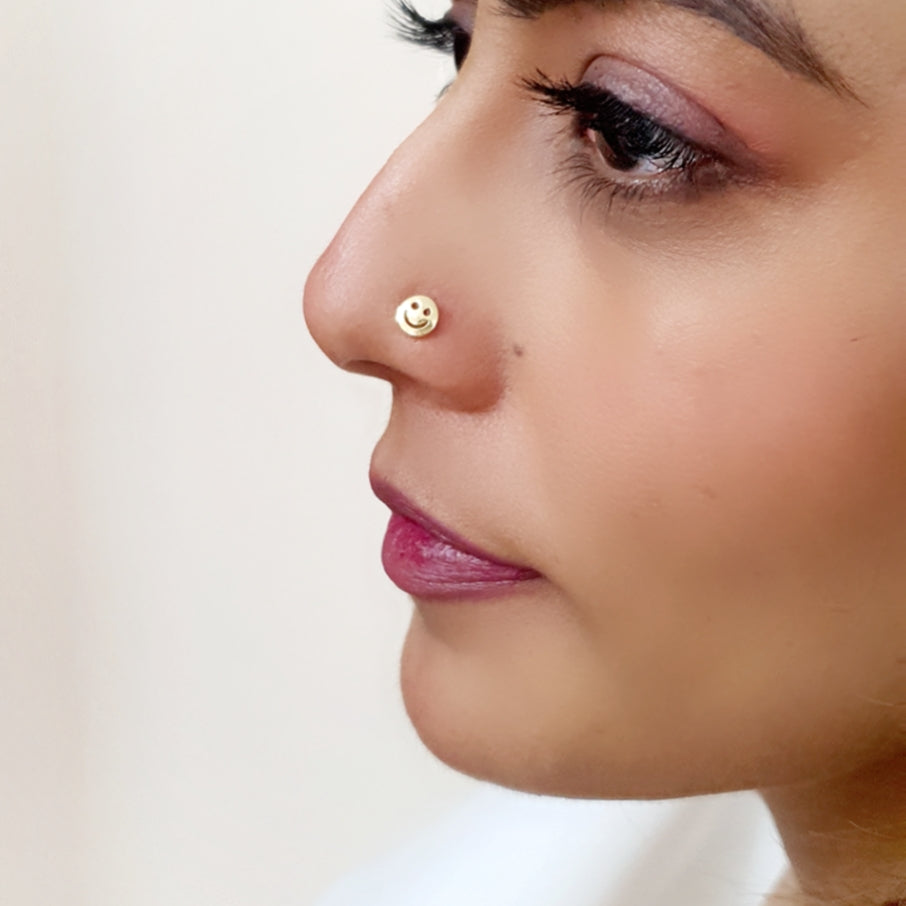 Smiley Nose Pin