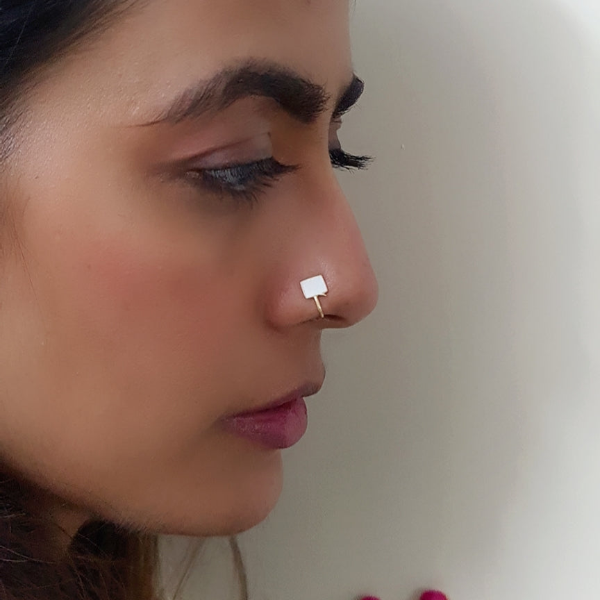 The Chatterbox Nose Pin